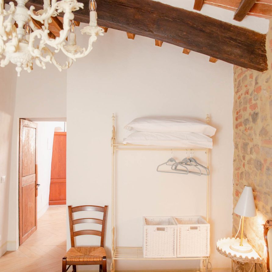 Suvereto Tuscany Vacation Properties bedroom